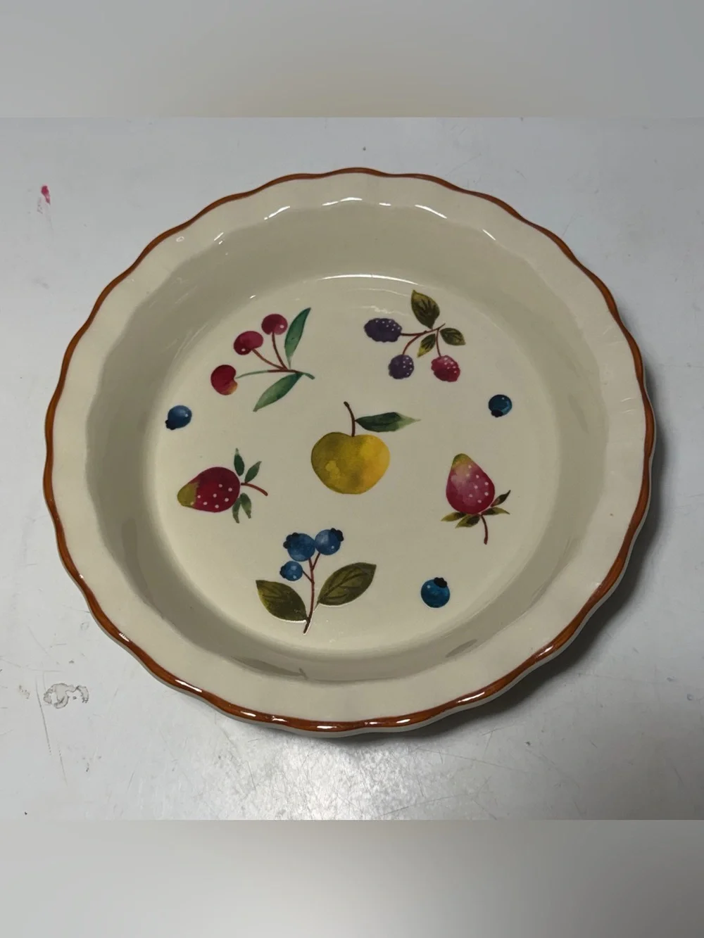 Longaberger Cream Ceramic Fruit Pattern Pie Plate  with Brown Rim NEW